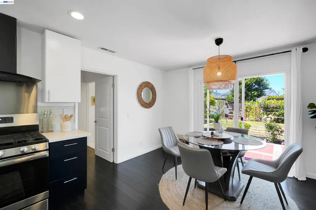 1341 Mcfarlane Lane Hayward CA 94544