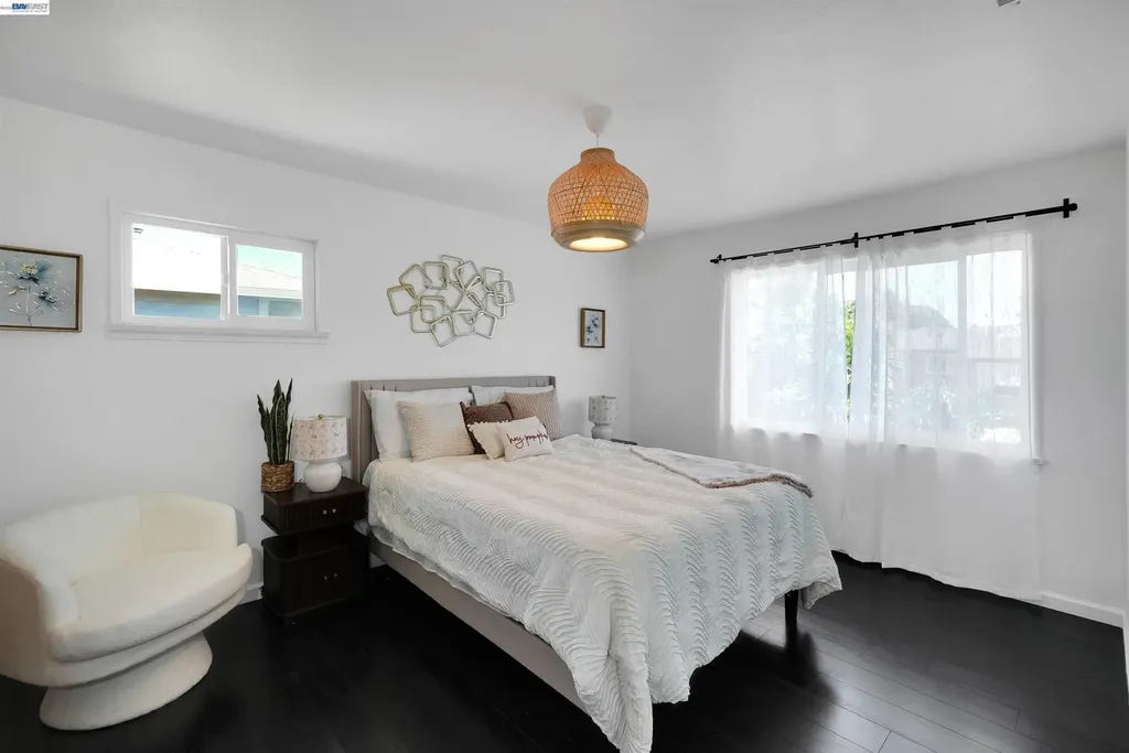 1341 Mcfarlane Lane Hayward CA 94544