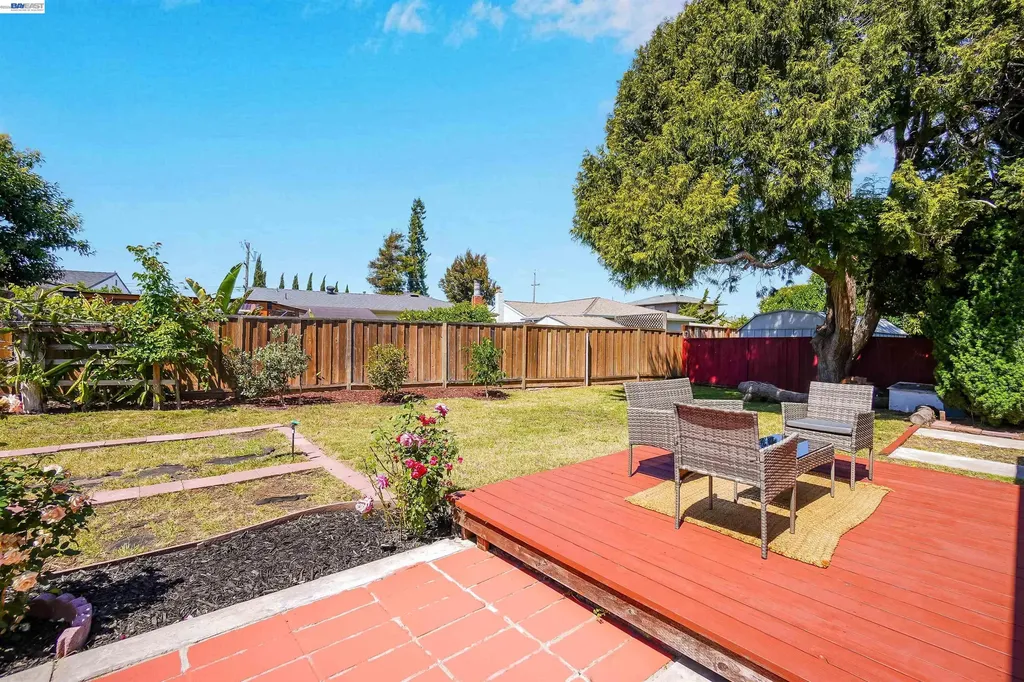 1341 Mcfarlane Lane Hayward CA 94544