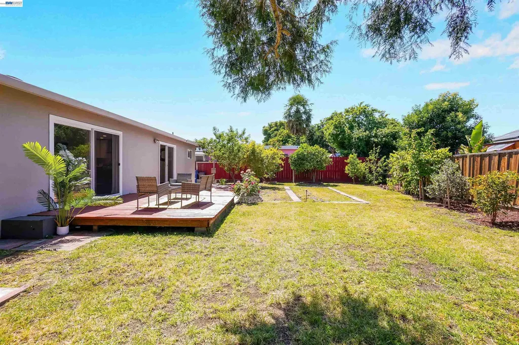 1341 Mcfarlane Lane Hayward CA 94544