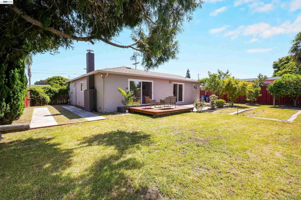 1341 Mcfarlane Lane Hayward CA 94544