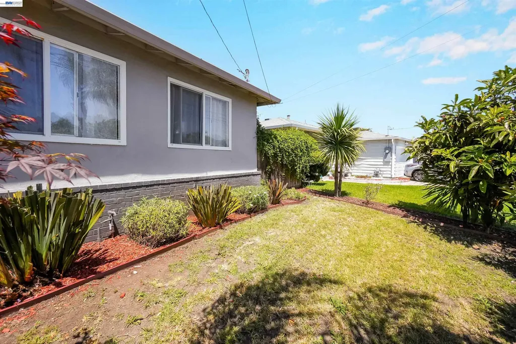 1341 Mcfarlane Lane Hayward CA 94544