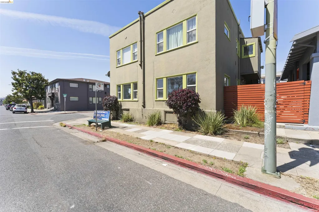 646 42nd Street Oakland CA 94609
