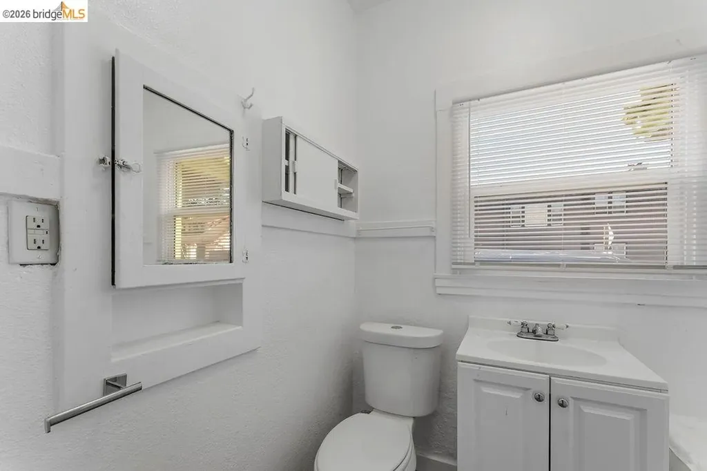 646 42nd Street Oakland CA 94609