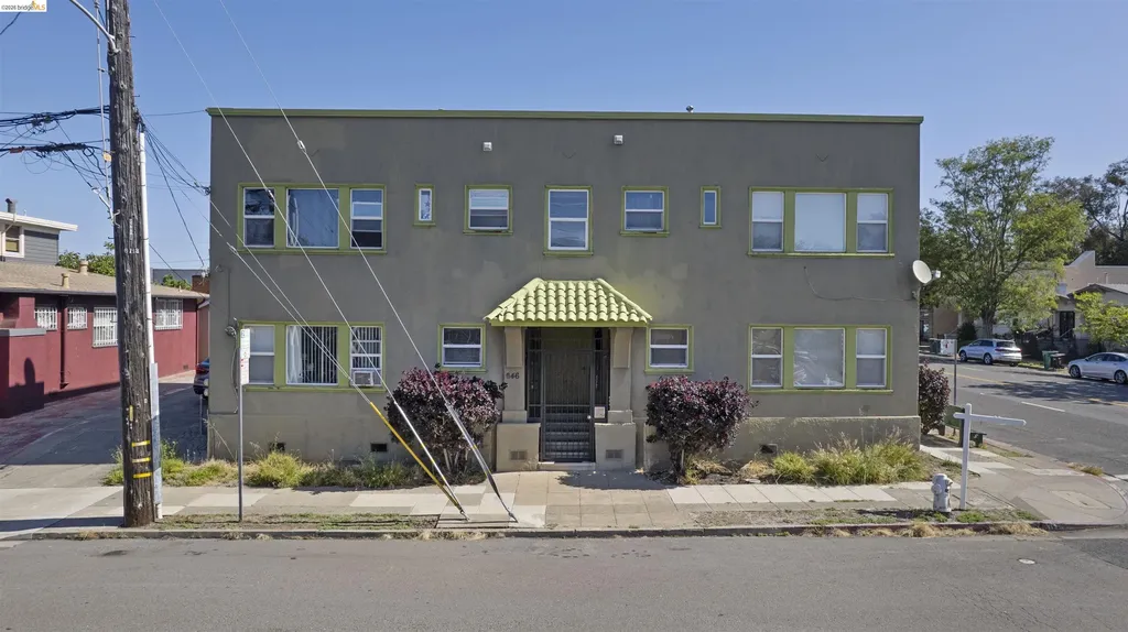 646 42nd Street Oakland CA 94609