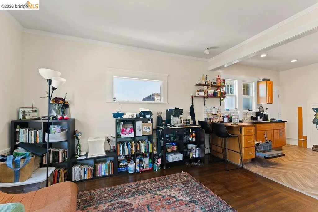 646 42nd Street Oakland CA 94609
