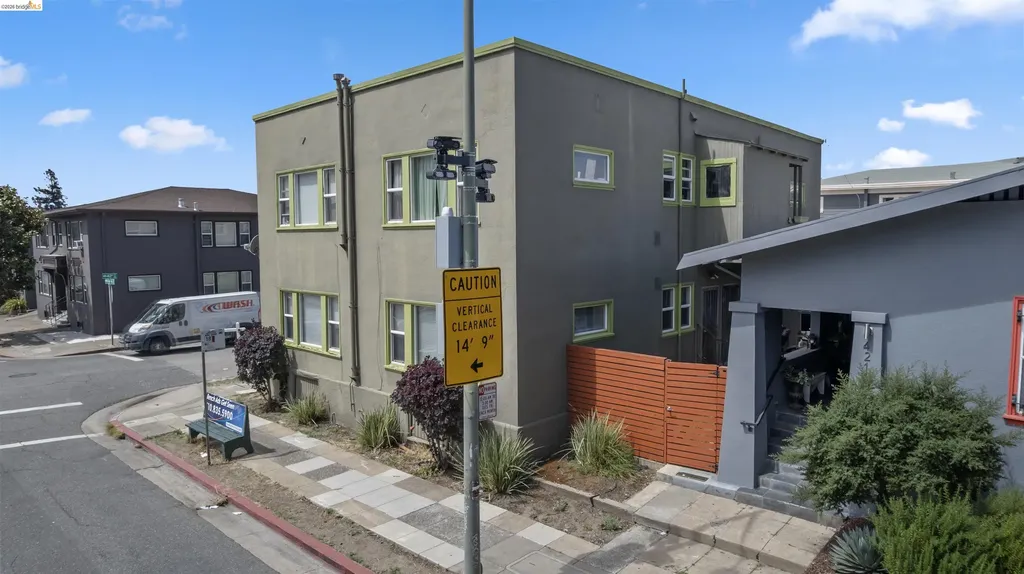 646 42nd Street Oakland CA 94609
