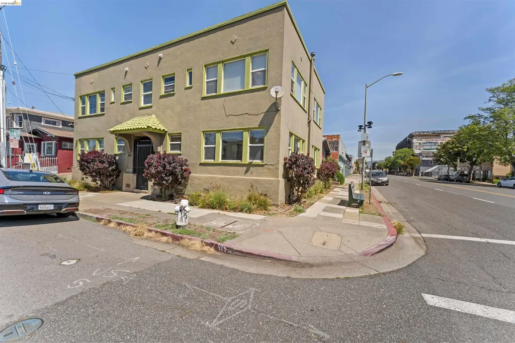 646 42nd Street Oakland CA 94609