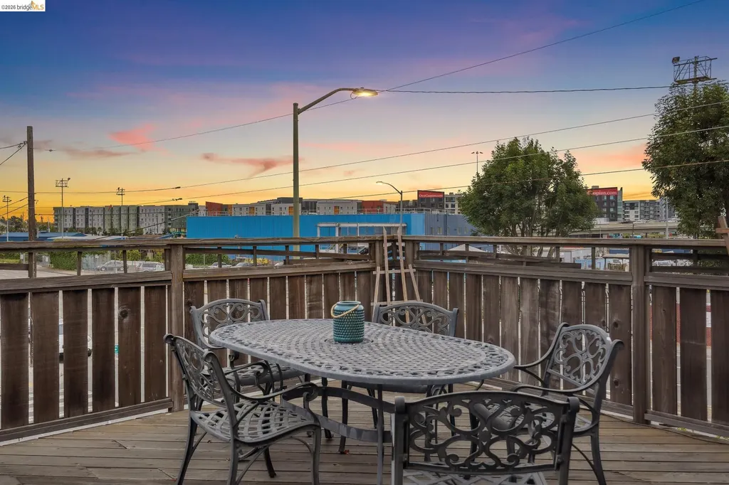 530 8th Street Oakland CA 94606