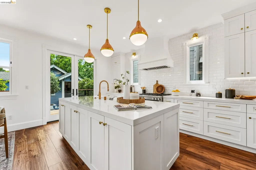 2222 Blake Street Berkeley CA 94704
