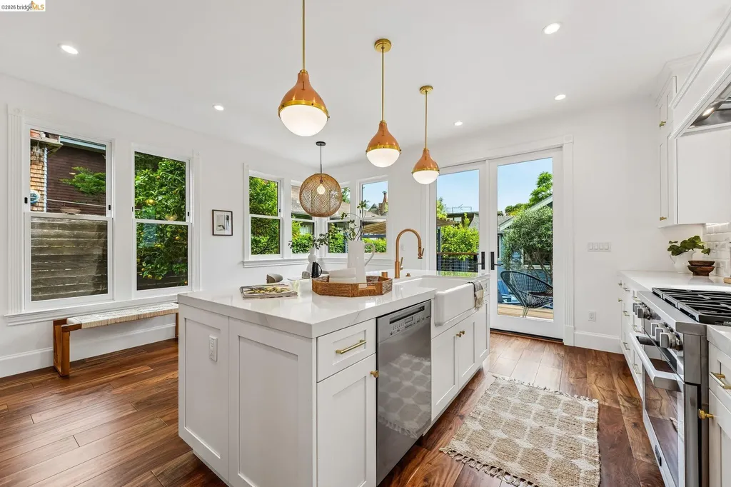 2222 Blake Street Berkeley CA 94704