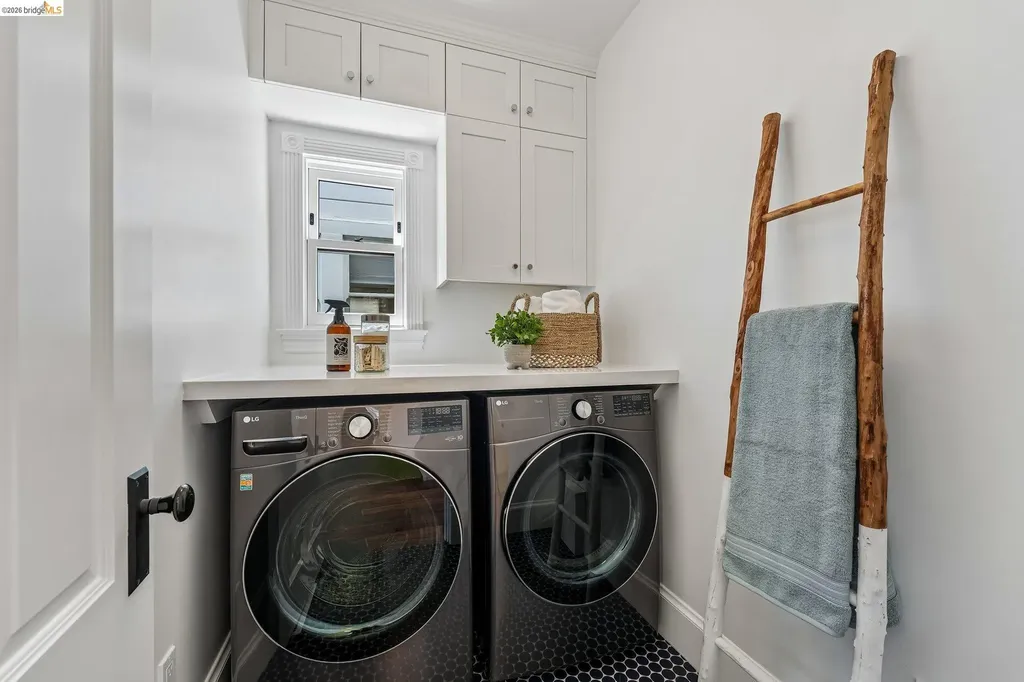 2222 Blake Street Berkeley CA 94704