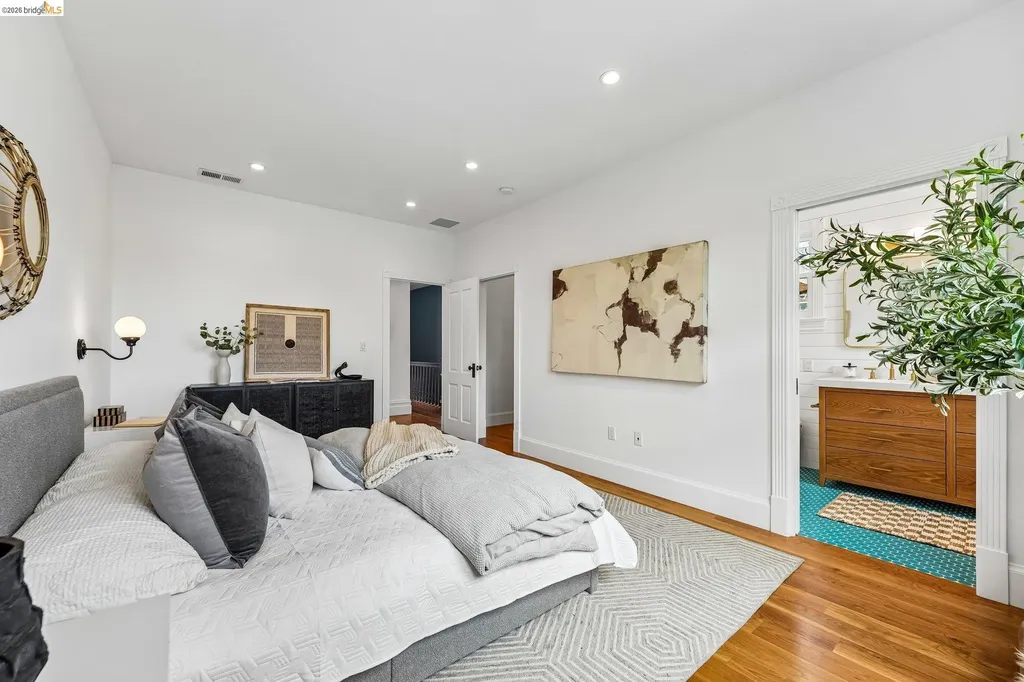 2222 Blake Street Berkeley CA 94704
