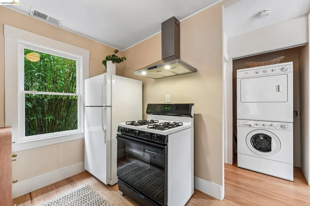 2222 Blake Street Berkeley CA 94704