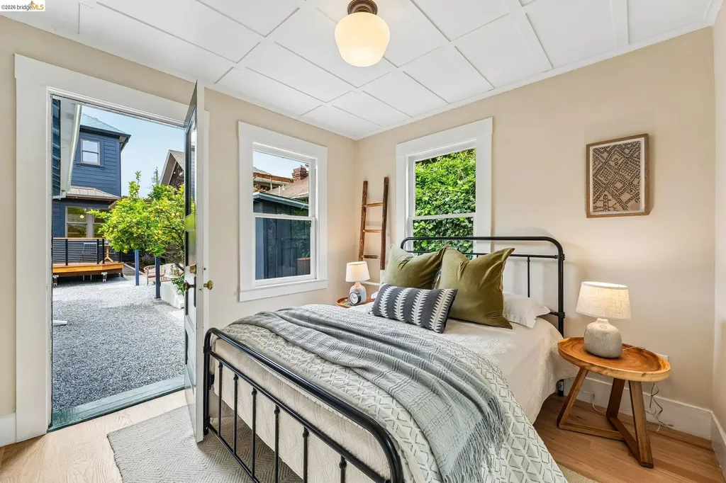 2222 Blake Street Berkeley CA 94704