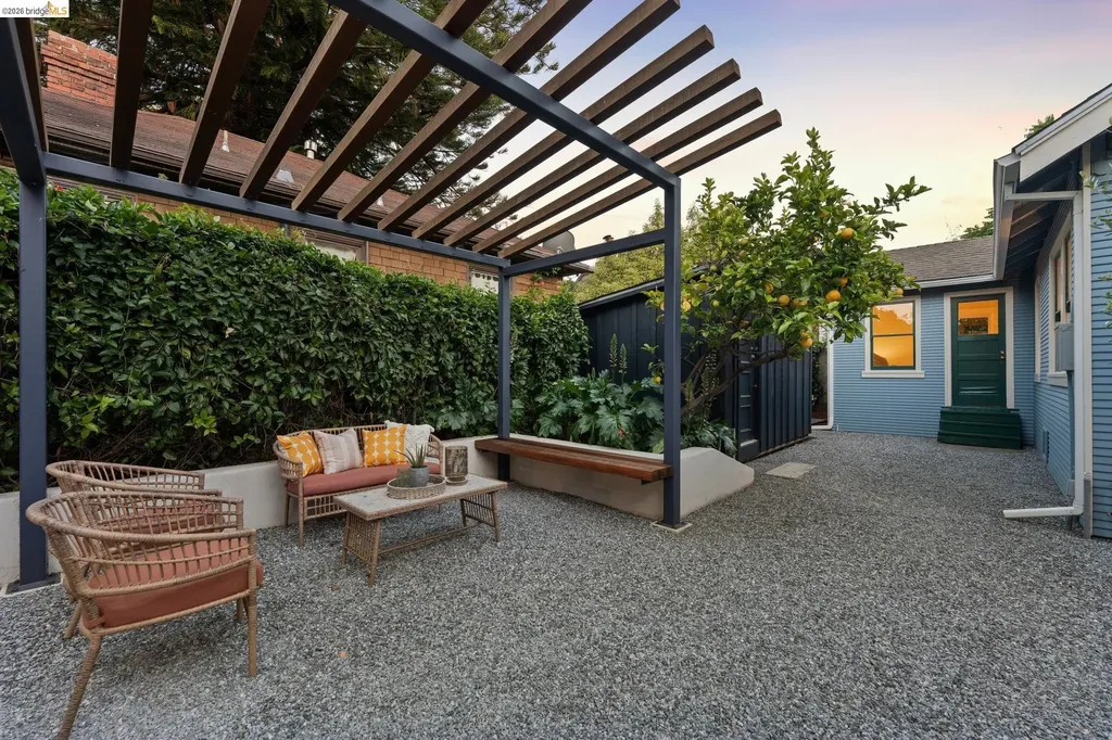 2222 Blake Street Berkeley CA 94704