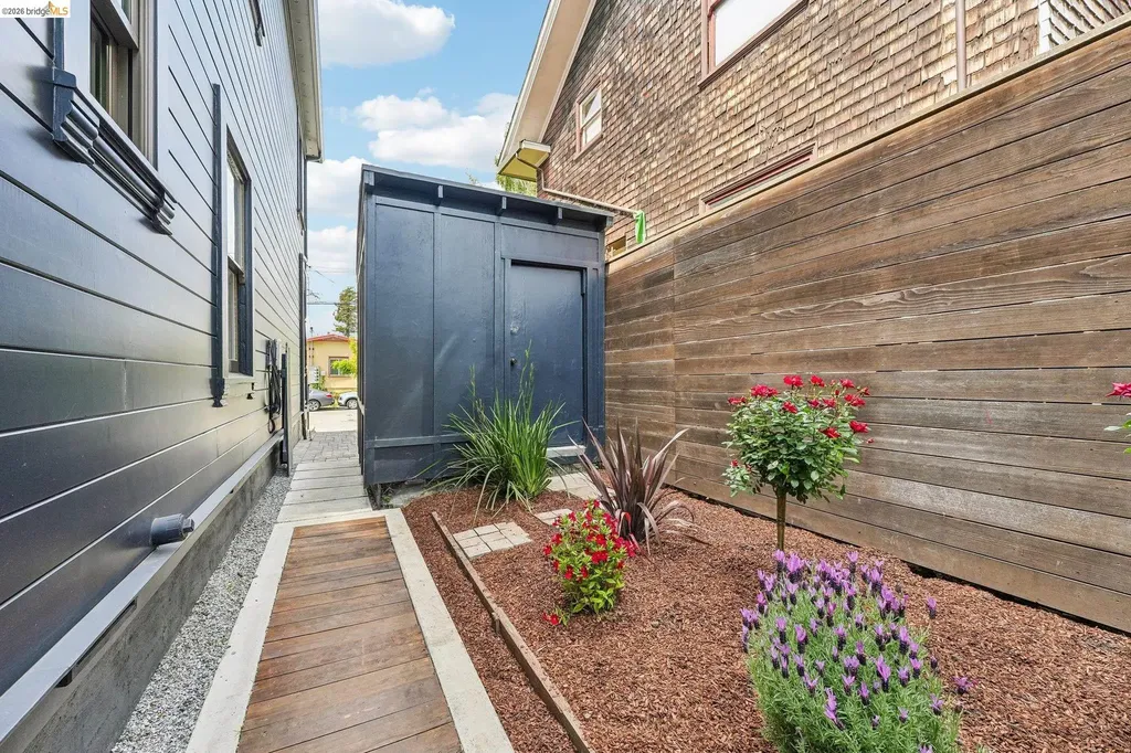 2222 Blake Street Berkeley CA 94704