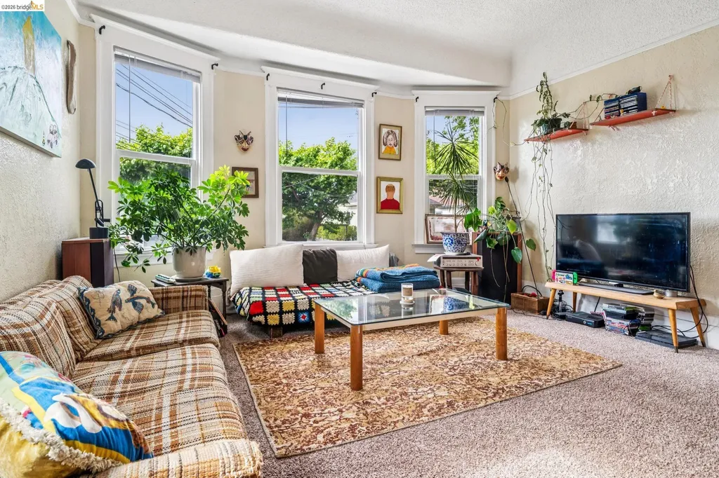 1264 Alcatraz Avenue Berkeley CA 94702