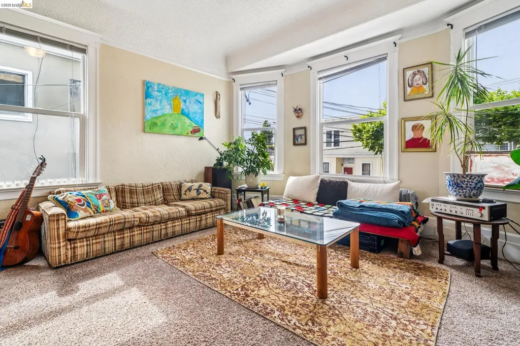1264 Alcatraz Avenue Berkeley CA 94702
