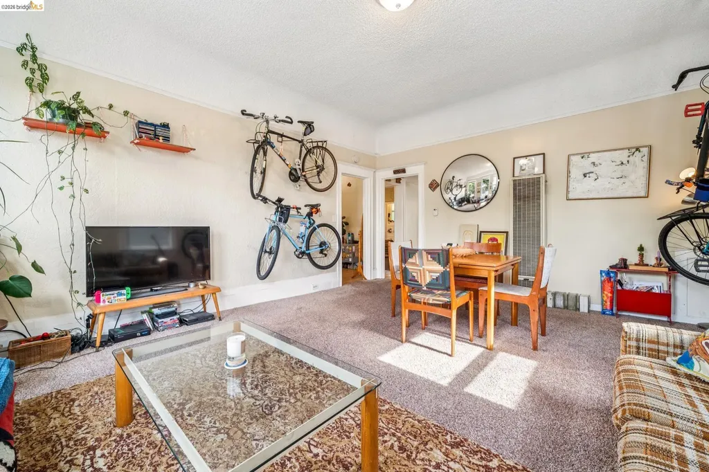 1264 Alcatraz Avenue Berkeley CA 94702