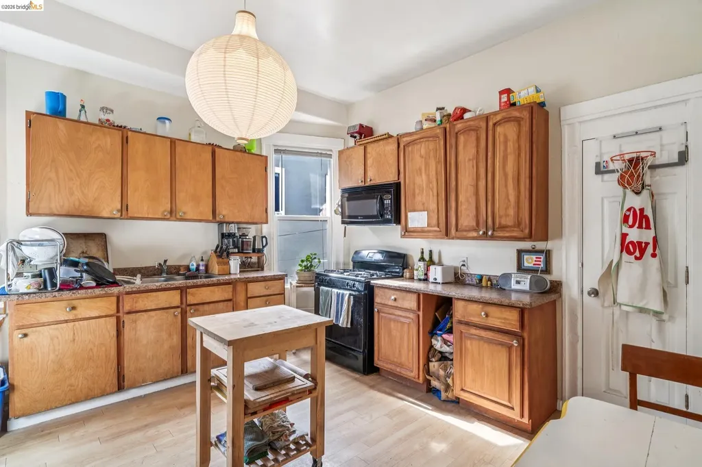 1264 Alcatraz Avenue Berkeley CA 94702