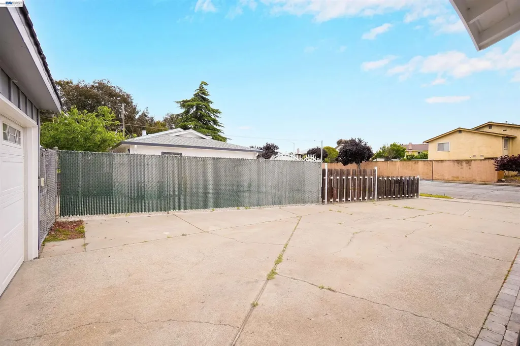 35776 Haley Street Newark CA 94560