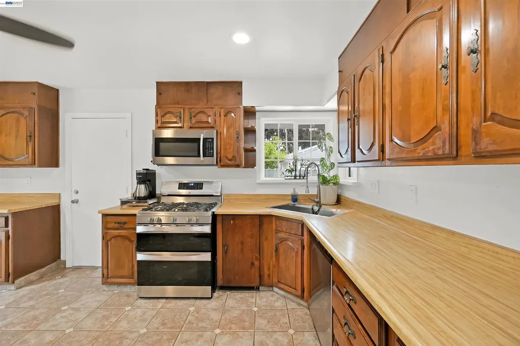 35776 Haley Street Newark CA 94560