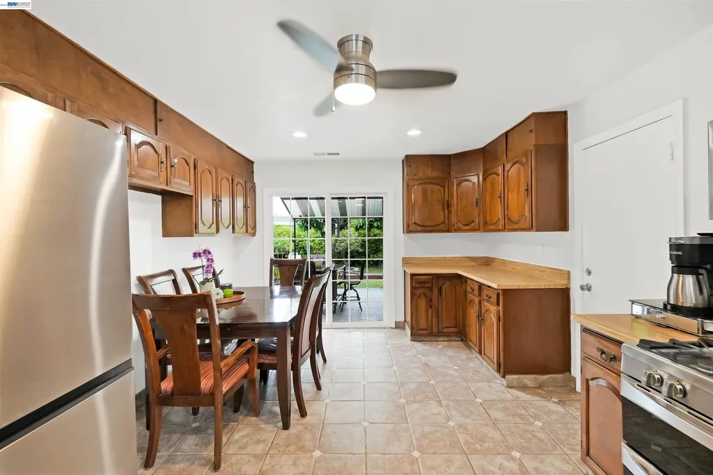 35776 Haley Street Newark CA 94560