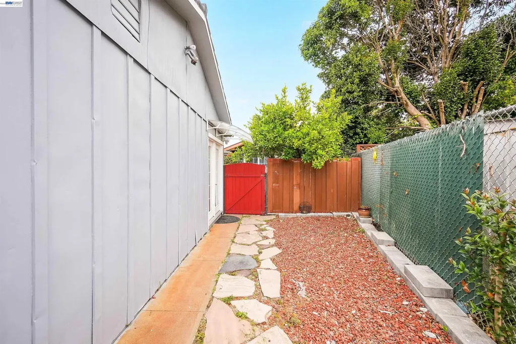 35776 Haley Street Newark CA 94560
