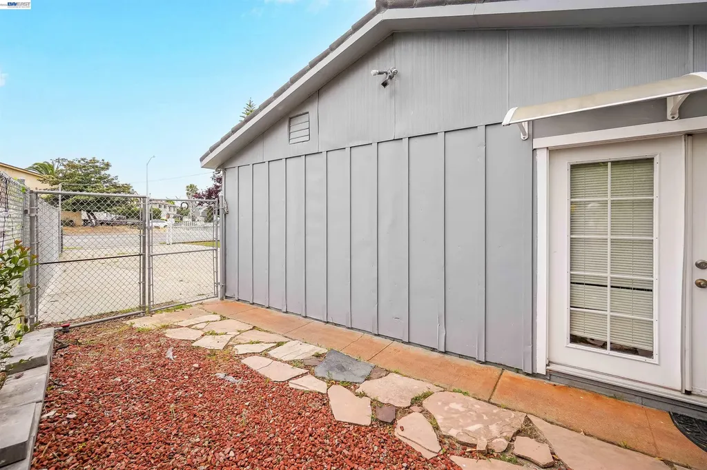 35776 Haley Street Newark CA 94560