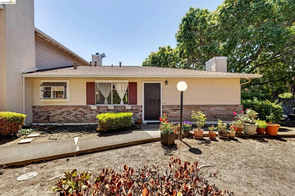2567 El Portal Drive San Pablo CA 94806