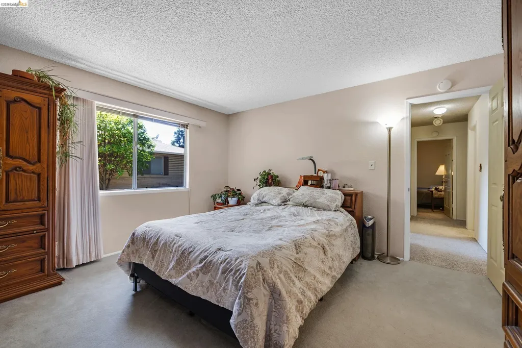 2567 El Portal Drive San Pablo CA 94806