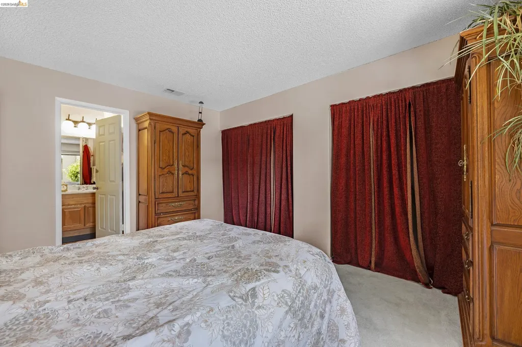 2567 El Portal Drive San Pablo CA 94806