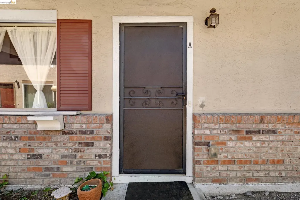 2567 El Portal Drive San Pablo CA 94806