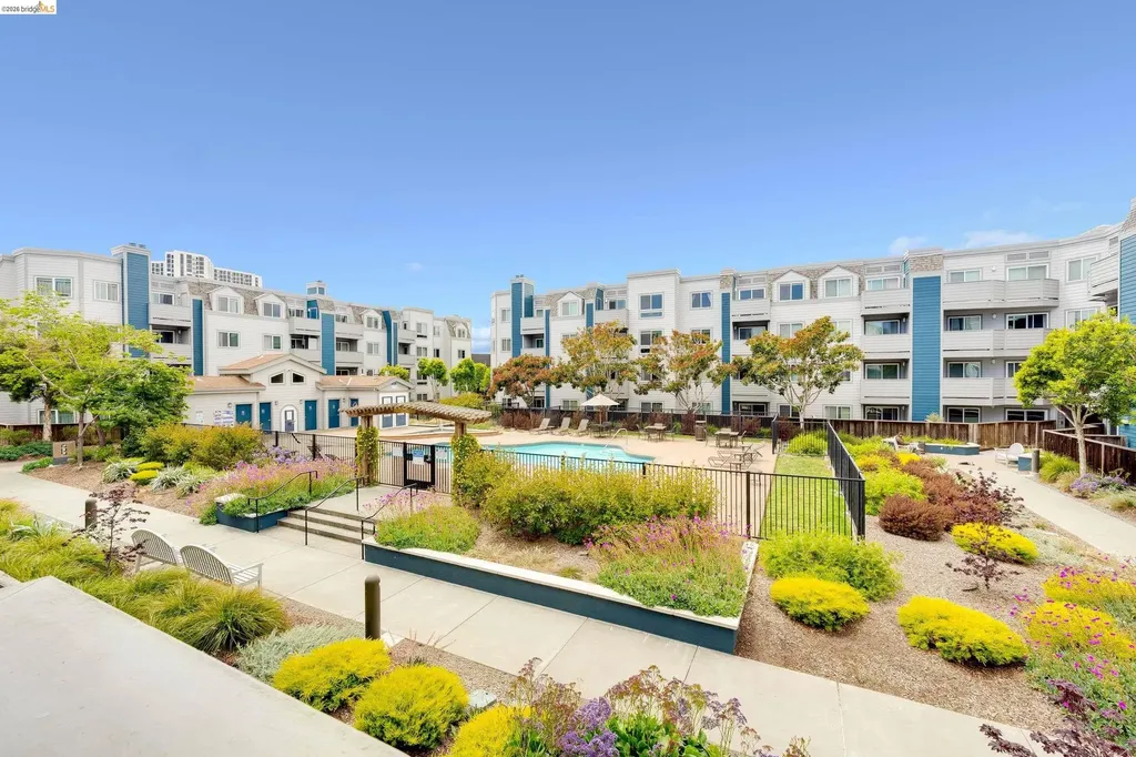 6400 Christie Avenue Emeryville CA 94608
