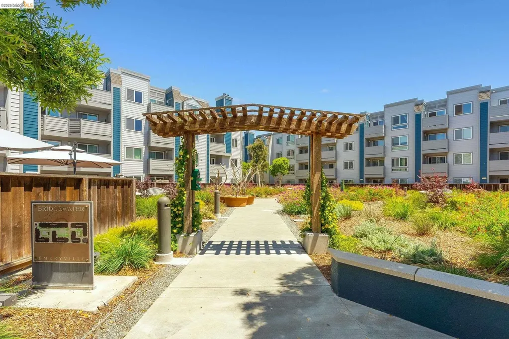 6400 Christie Avenue Emeryville CA 94608