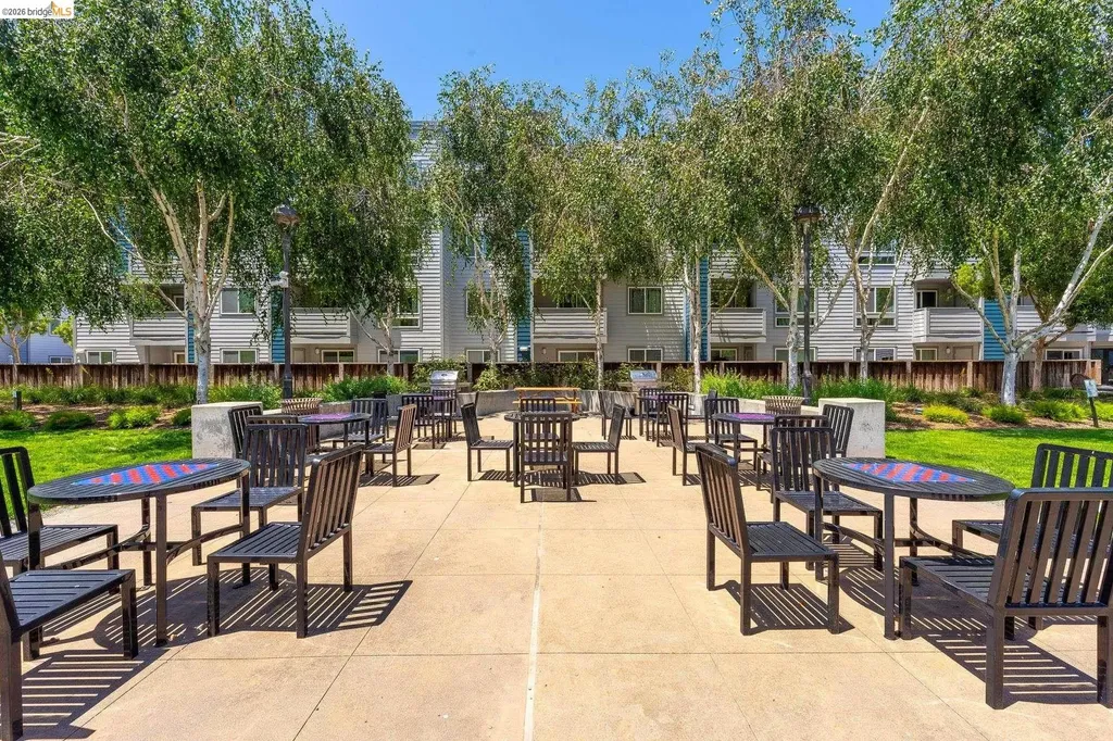 6400 Christie Avenue Emeryville CA 94608