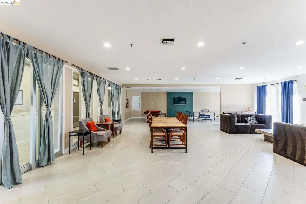 6400 Christie Avenue Emeryville CA 94608