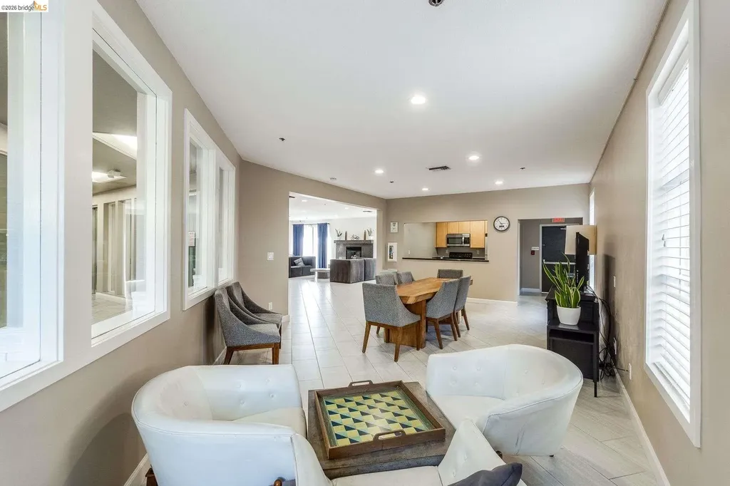 6400 Christie Avenue Emeryville CA 94608
