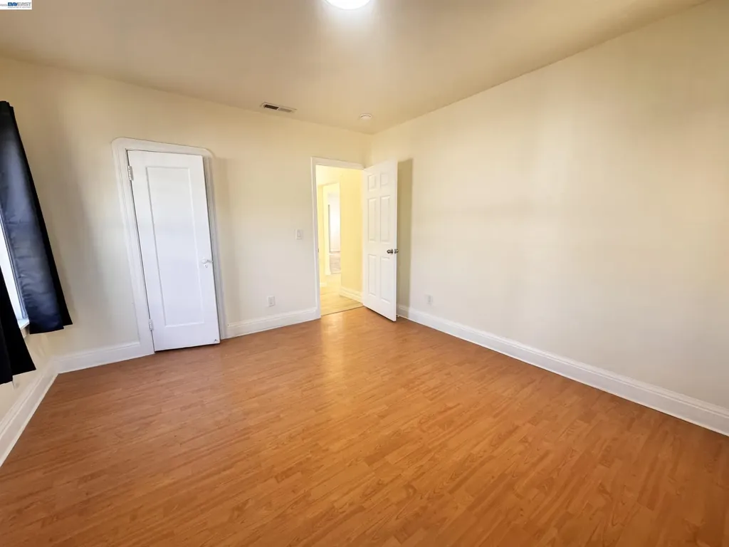 1724 96th Oakland CA 94603