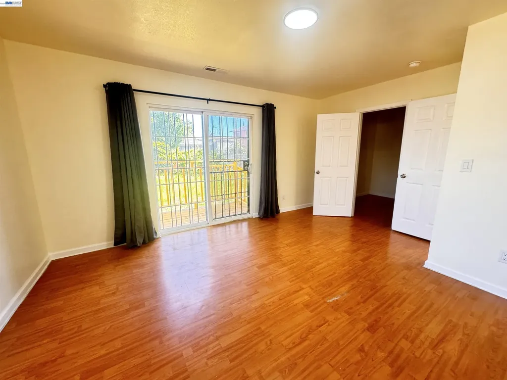 1724 96th Oakland CA 94603