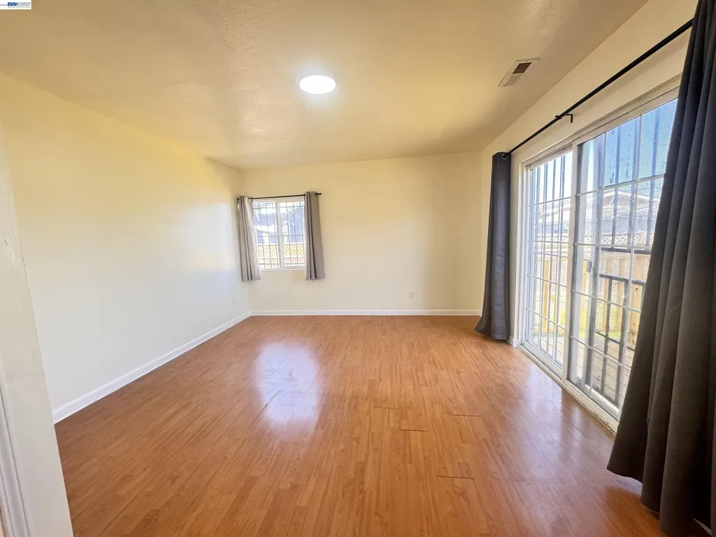 1724 96th Oakland CA 94603