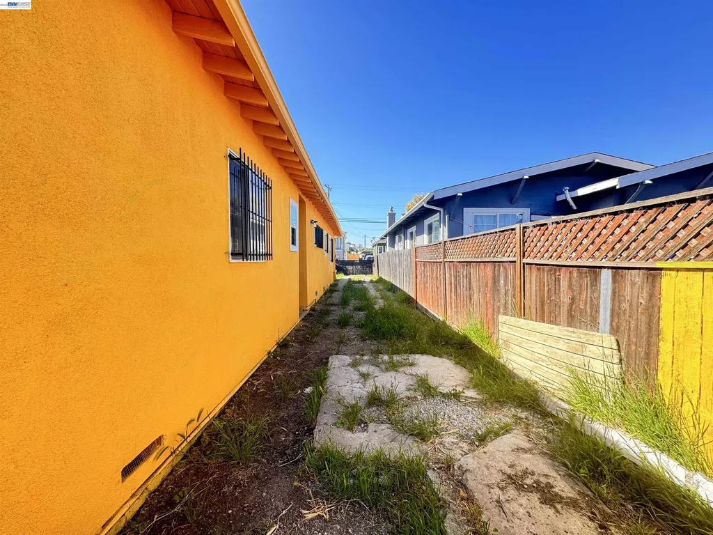 1724 96th Oakland CA 94603