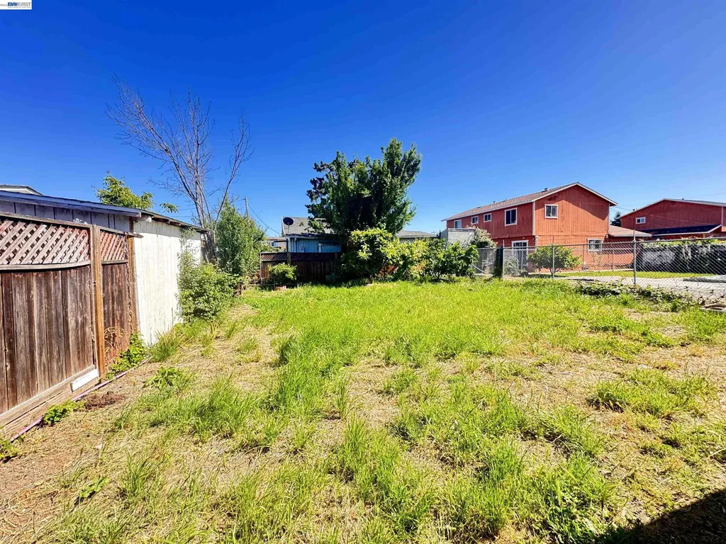 1724 96th Oakland CA 94603