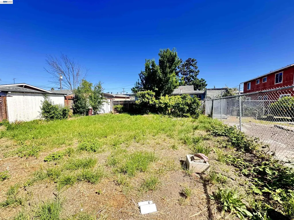 1724 96th Oakland CA 94603