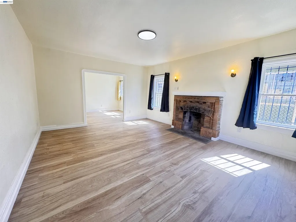 1724 96th Oakland CA 94603