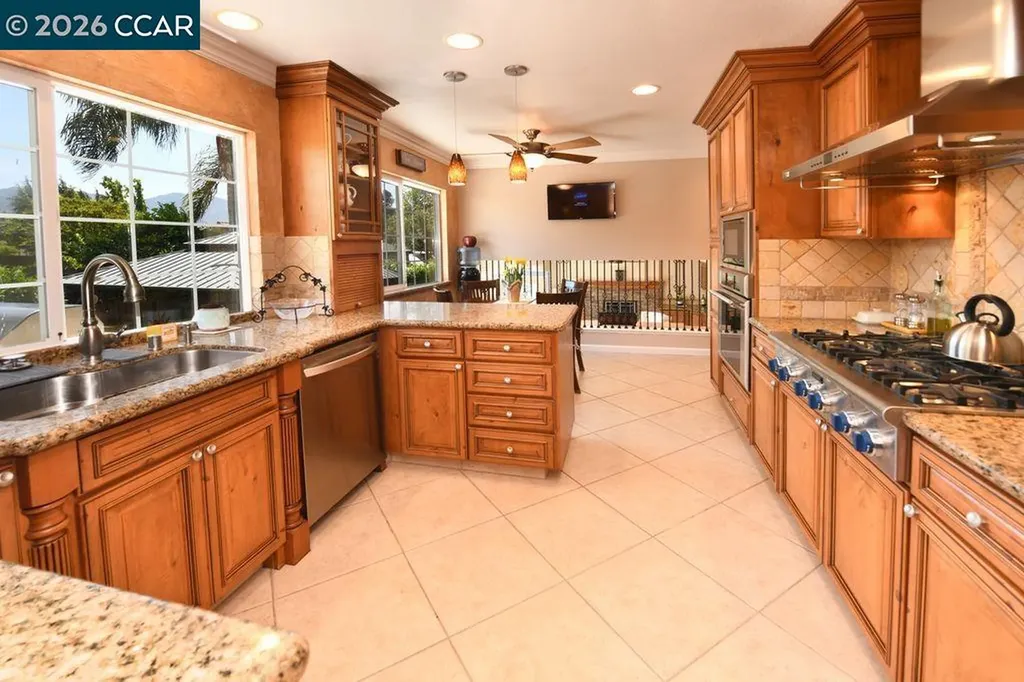 1894 Sagewood Court Concord CA 94521