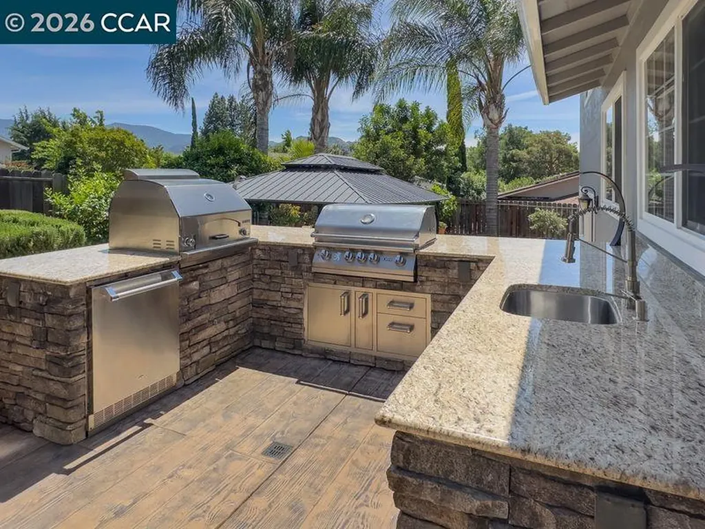 1894 Sagewood Court Concord CA 94521