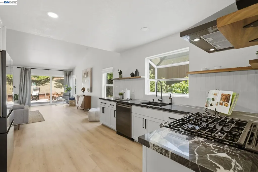 27836 16th Street Hayward CA 94544