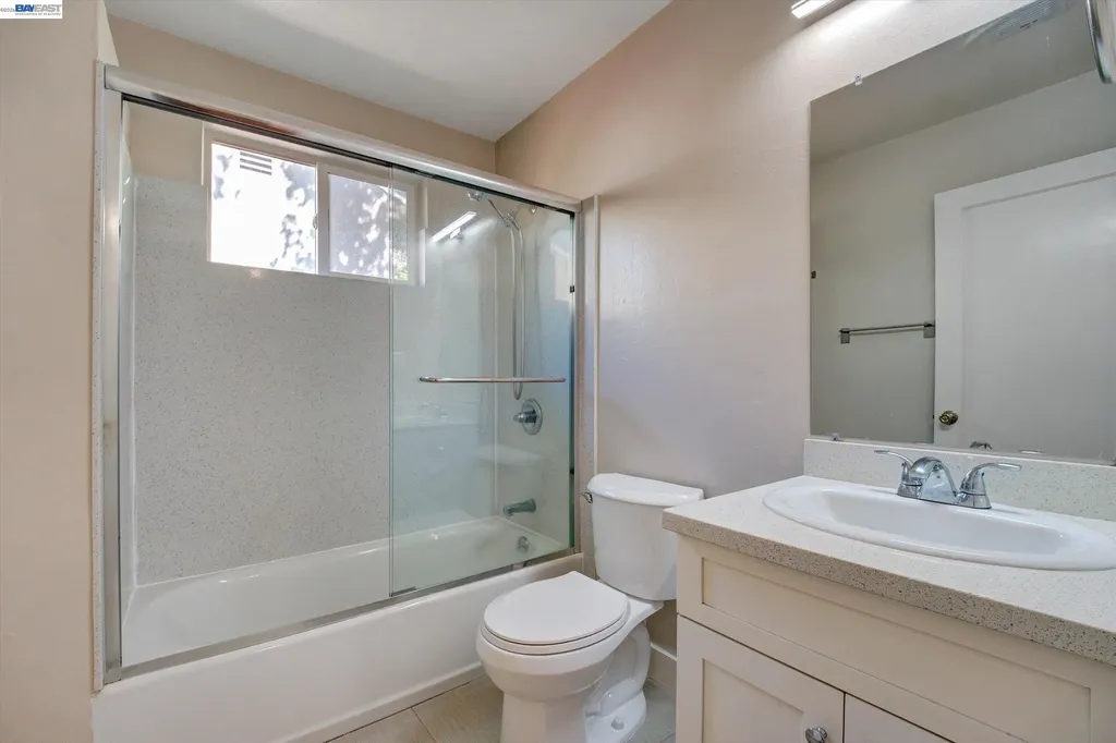 15963 Via Toledo San Lorenzo CA 94580